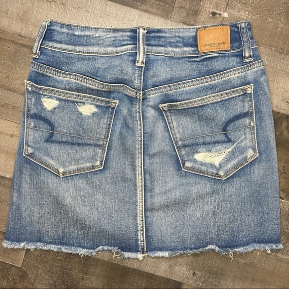 American Eagle Hi-Rise Distressed Denim Mini Skirt size 2 - Picture 3 of 12
